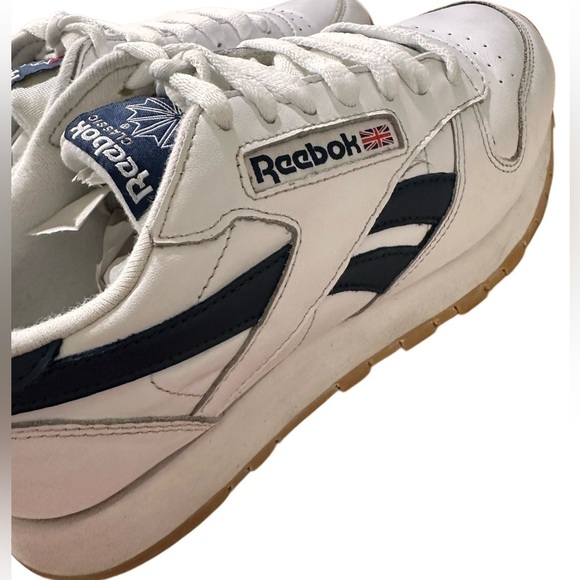 Reebok Adult Classic Leather Sneakers Size 6(men), 7.5 (women) White, Gumsoles main image 11